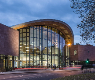 英国华威大学