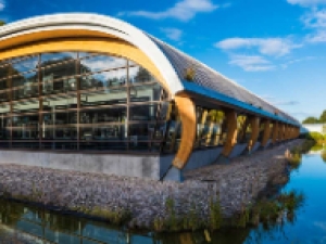 英国诺丁汉大学