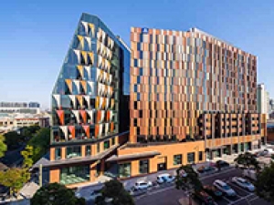 澳大利亚墨尔本大学